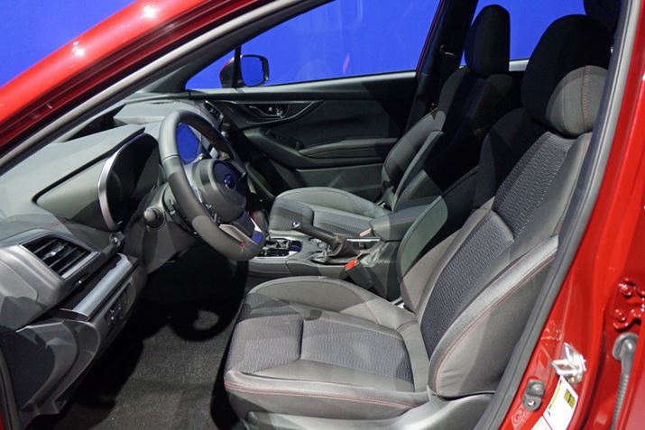 �V�[�g�̍���S�n�̉��P��A���E�̊m�ۂȂǁA�O�Ȃ̋��Z�������サ�Ă���