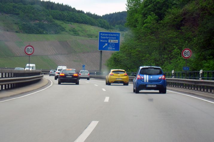 ���x�������Œm����h�C�c�̃A�E�g�o�[�������A�����ɂ͐�������ׂ����Ƃ�������������