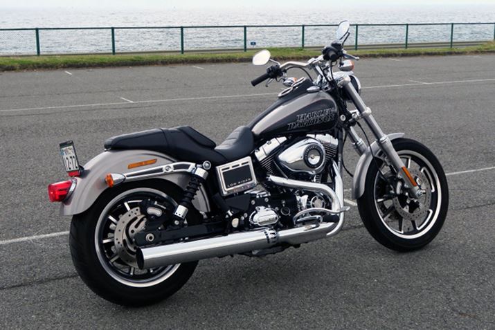 ������������l�C�L�b�h�^�C�v�̃I�[�g�o�C�ŁA�������H�����K�ɑ��s�ł�����E��120km/h������