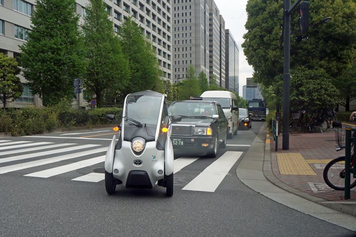 J[uȂۂ͑O֑ǂƂ͈^C~Oł̃nh삪Kv