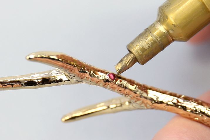 jbp[Ńi[؂藣p[cƁAjbp[Ő؂͉n̐ԂĂ܂Ă܂