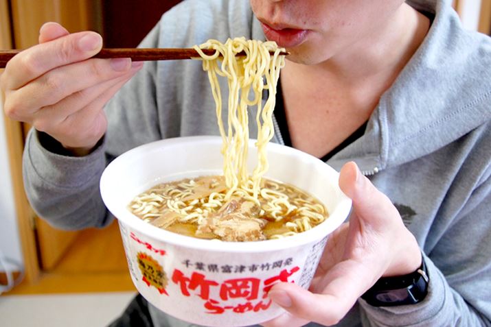 X[v́Aݖx[XBu~TƁv̓X各E̓_eȂ