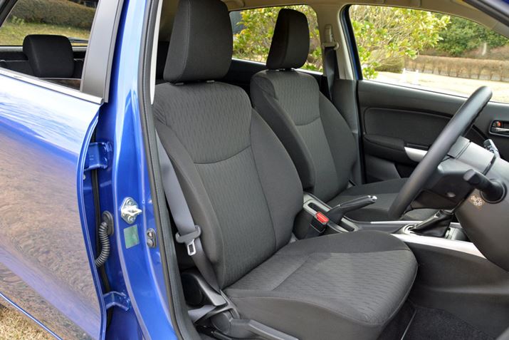 XG̃V[g̕\ʑfނɂ͈ʓIȃt@ubNg邽߁A