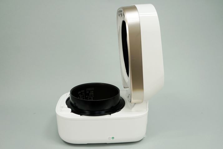 t^݂̌́AʓIȐъ̔{炢͂肻