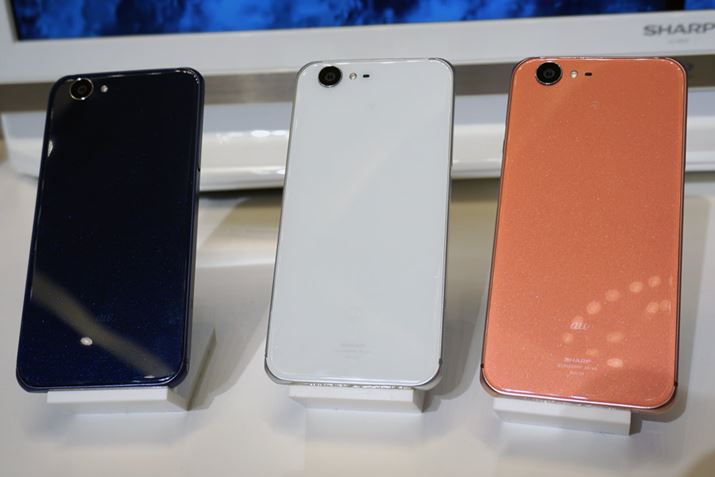 J[oG[V́AlCr[AzCgAR[sNƂ3F