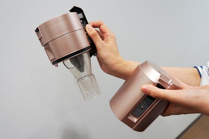 ܂S~́A_XgJbv̏㕔OĎ̂ĂdlƂȂĂ