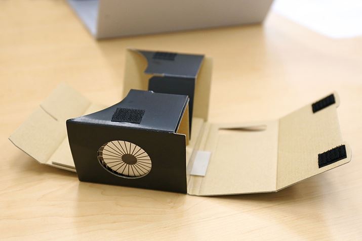 S[O̖{̂gݗāAuExtensionStickerv{̂̓ɍނ悤ɃZbg܂