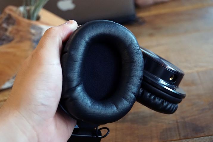 ᔽfނ𗧑̖DC[pbhBՉA𓦂Ȃ̂