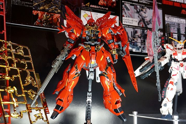 �K���v���uRG MSN-06S �V�i���W���v�B8�������\��ł��B���i�͐ō�4,104�~