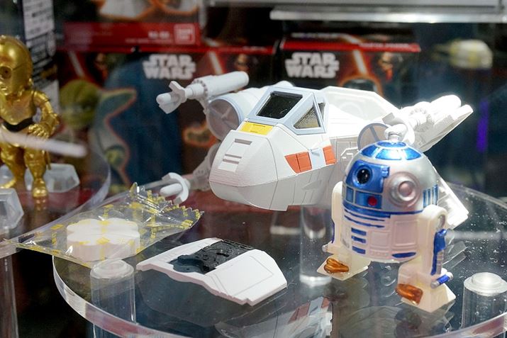 �H�߁uSTAR WARS CONVERGE VEHICLE X-WING�v�i�ʐ^���j��9���̔����\��B���i�͐ō�3,024�~�ł�