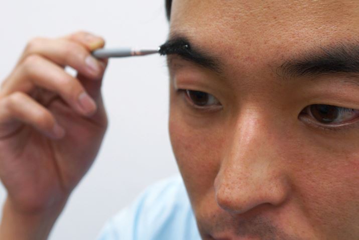 т̐ĂɃuVׂ点邱Ƃŗꂪ܂