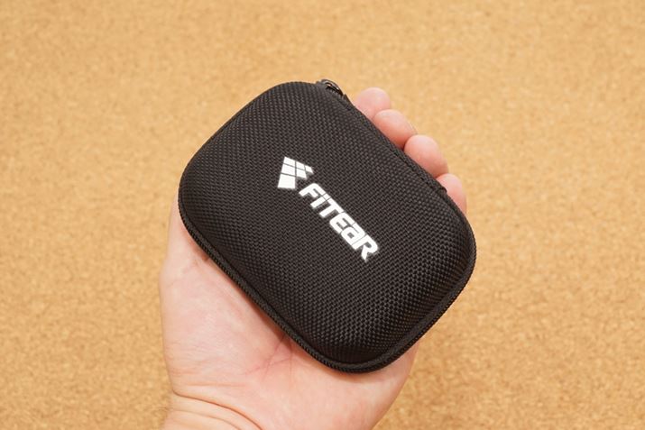 FitEaruFitEarZ~n[hP[Xv