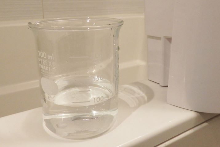 60x̎xɂȂƂ^]𑱂A3ԂŒ~ƂA100ml߂^Nɗ܂Ă