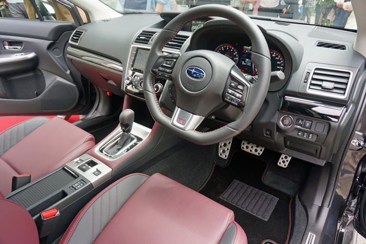 XeAOzC[ɂ́AGɂXeb`̃U[Ă