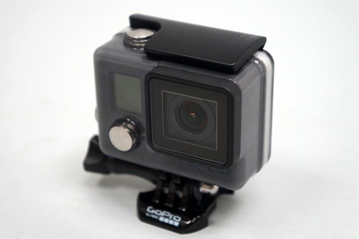 �����Y��F�l2.8�A�L�p��170°�ŁA��ʃ��f���Ɠ��l�̂��̂��̗p����Ă���