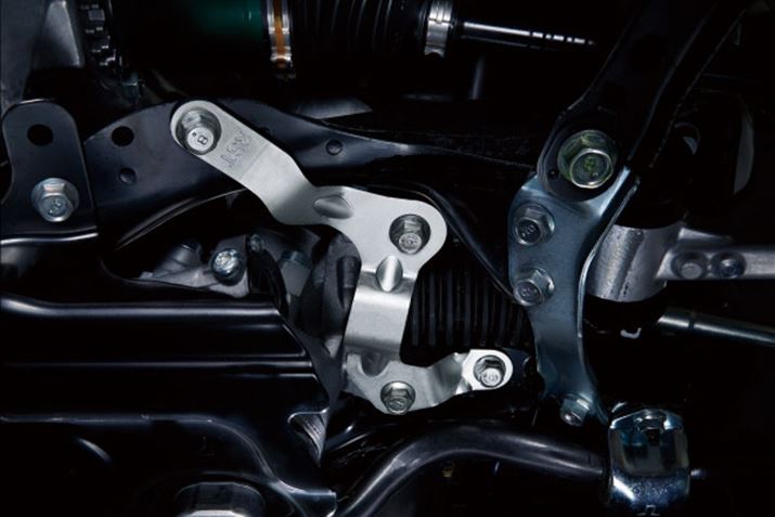 XeAOMA{bNX̎t߂NvXeBti[BPȑʂ͑傫