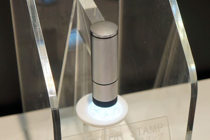 ��ʐ��@�͒��a12mm�̎�����g���^�C�v�̃n���R�ł��B23A E 12V�̓d�r���K�v