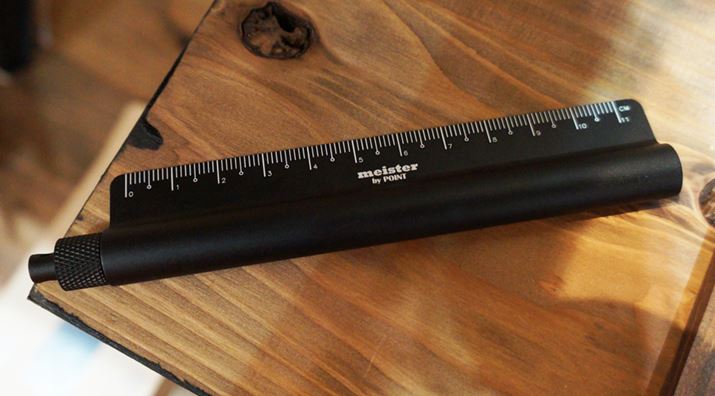 ������ƕς�����f�U�C���̒�K�̂悤�Ɍ����܂����c�c