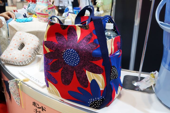 �u�{���h�قق����v�ō�������΂��2L�̃y�b�g�{�g��6�{����Ď����グ�Ă��A���Ȃ��Ƃ�����v���I