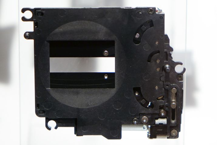 V݌ṽtH[Jv[Vb^[BVb^[Xs[h͍ő1/8000bɑΉ