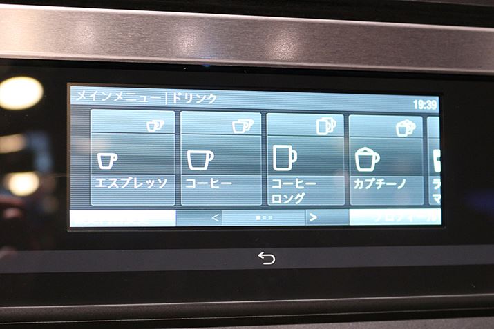 �^�b�`�p�l�����̑��암�B�t���b�g�ȑ���p�l���́A����Ă������Ɛ@�������ƁA������ꂪ�ȒP