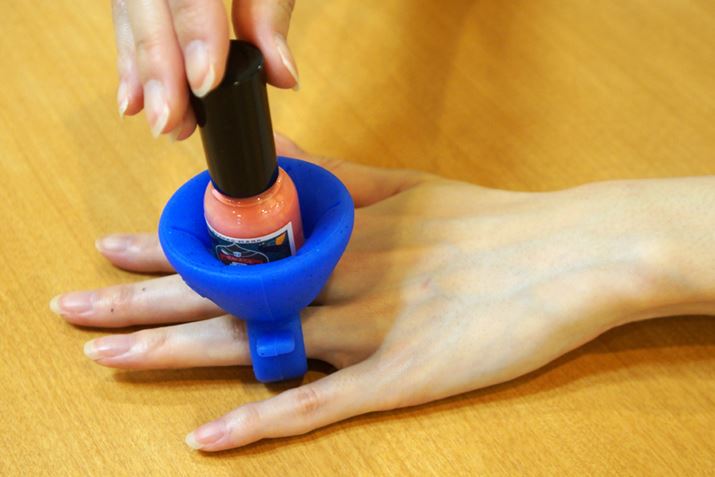 Vʂɂ؂ꍞ݂Ƀ{g͂ߍ݂܂