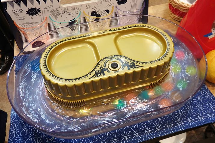 4FLED_ɓ_A߂[fB[Ɋy߂܂