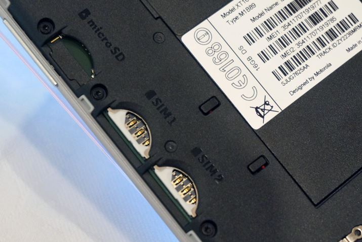 microSIMJ[hXbg2ځBȂAnanoSIMp̃A_v^[2