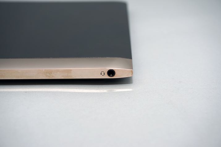 wbhz[qqWɗpӂĂ邽߁AP[u̒Zwbhzڑۂ͒ӂKv