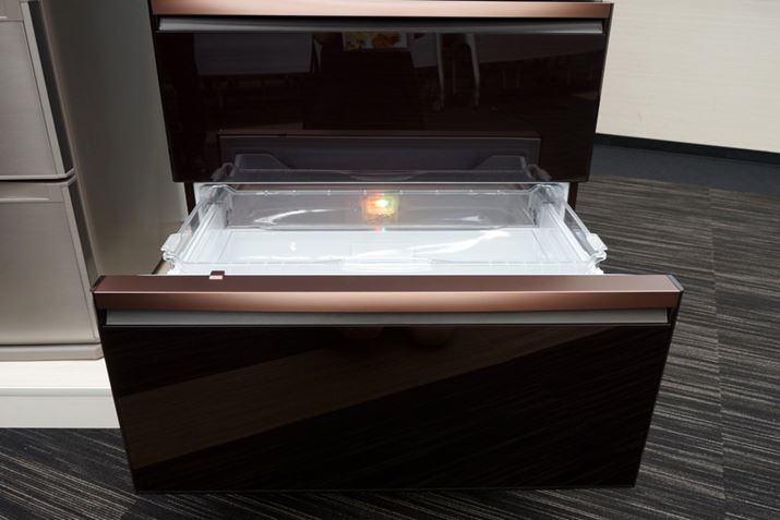 uǂ؎v̉ɁAԁAA΂LEDڂĂ