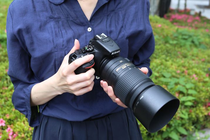 jRuD5500viʐ^́AuAF-S DX NIKKOR 55-300mm f/4.5-5.6G ED VRv𑕒j