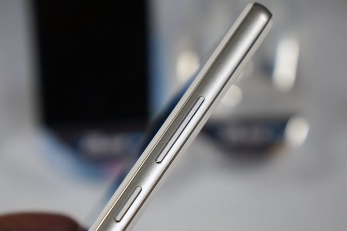 EʂɌ{[Ɠd{^Bʂ̃t[͗ǍD