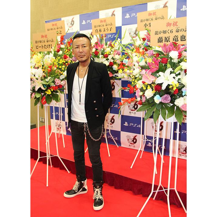 u@vV[Yē̖zB\ł́AŐVɂĔMĂꂽ