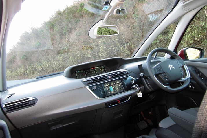 ���悷��l�̒N�������K�ɉ߂�����悤�ȍH�v�������ɐ��荞�܂�Ă���V�g���G���uC4�s�J�\�v�̃C���e���A