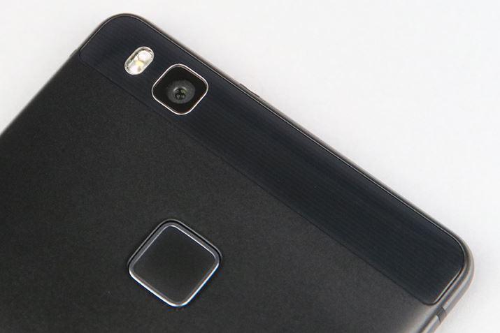 AEgJ1300fCMOSZT[F2.0̃Y𓋍ځBV[vŃNAȎʐ^Beł