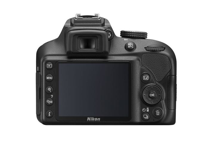 wʉtj^[e{^̃CAEgAt@C_[̃XybNuD3300v𓥏PĂ