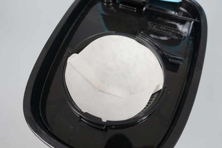 �t�^���J�����Ƃ���ɂ���h���b�p�[�Ƀy�[�p�[�t�B���^�[���Z�b�g���܂�