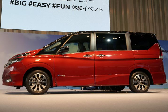 �V�䕔���ƃ{�f�B�����̃J���[�𕪂���c�[�g���J���[���܂ށA13�F�̃J���[����I�Ԃ��Ƃ��ł���