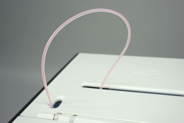 ����Ȃӂ��Ƀ`���[�u�̒����t�B�������g���ʂ�悤�ɂ��A�t�B�������g�̐���m�Y���ɂ҂�����Ƒ}�����܂�