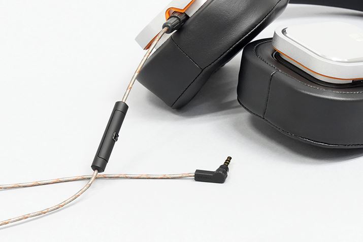 P[u͍nEWOoBE\iPhonep̃Rg[[Ă