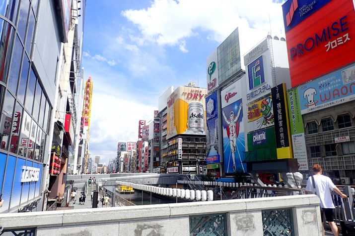 H̊XA~i~BEĂĂAȂXς