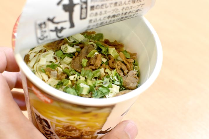 t^JƁAނ͋ƃlM̂݁B́AƂ{X̓ǂƈꏏ