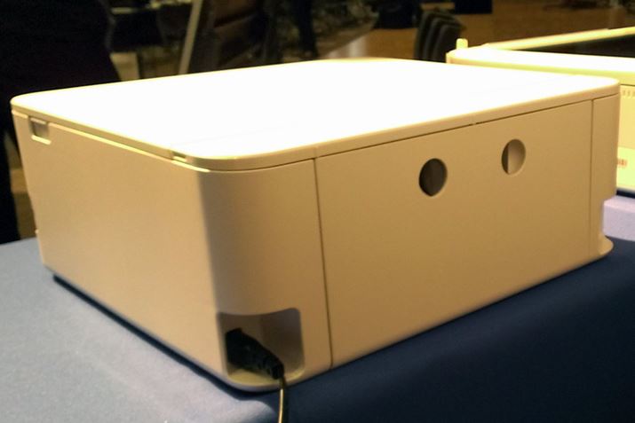 �w�ʂ⑤�ʂ��A�����邱�Ƃ�z�肵���������̂���f�U�C����