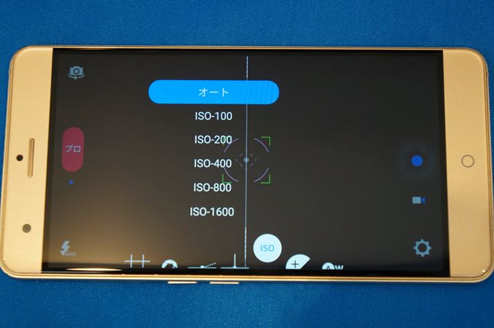 xISO100`1600͈̔͂Œł