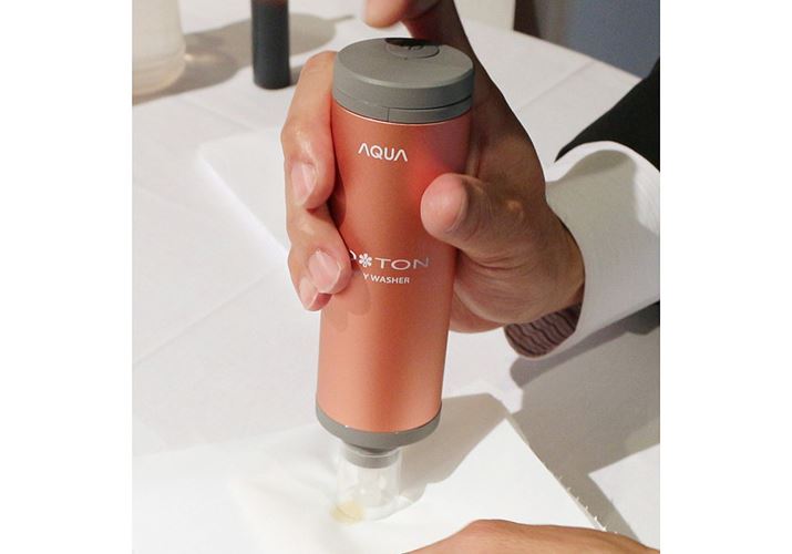 y[p[^Ȉɉꂽߗނ悹ARgŃ^bsO