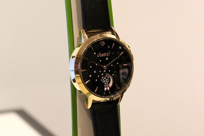 Ղ̐FႤ^CvЉĂ܂