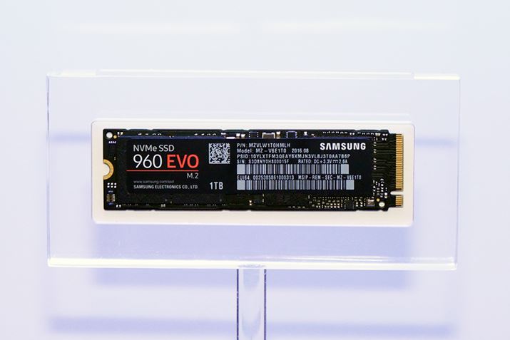 960 EVO�̊�{��