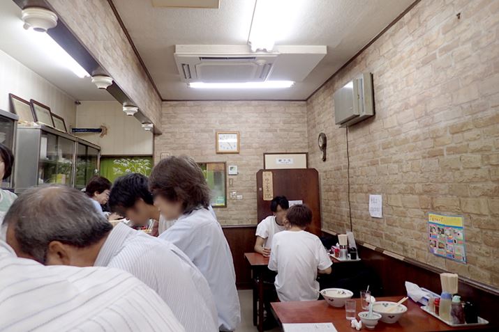 Oς̃C[WƈقȂAX͖邢͋Cł