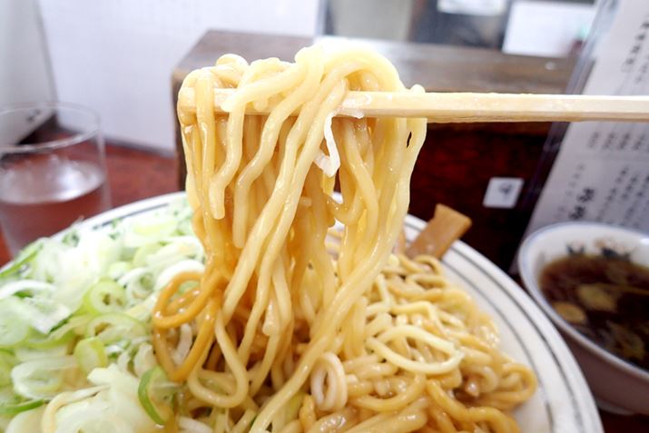 ˂̖˂͂炩߁BCɂĐHׂ܂