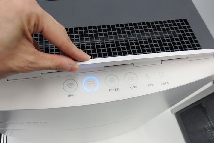 ���암�͎�O���Ɉړ����A���i�̓J�o�[�Ō����Ȃ��悤�ɂȂ�d�l